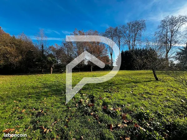 Terrain 1456 m² PORT DE LANNE 