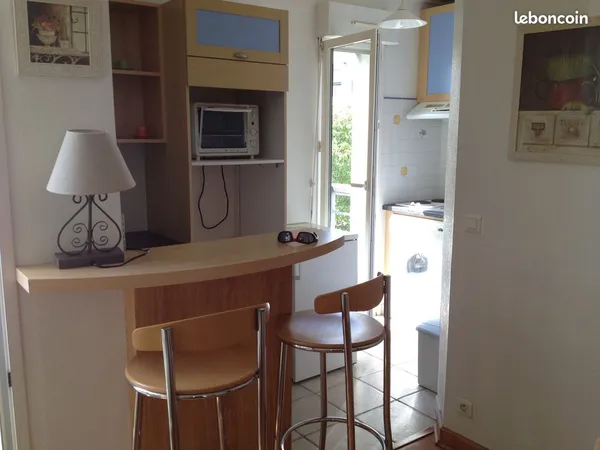 Appartement meuble a cote mediatheque 