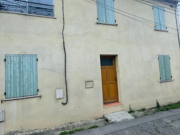 Maison de village 82 m2 - 820EUR/ mois CC 
