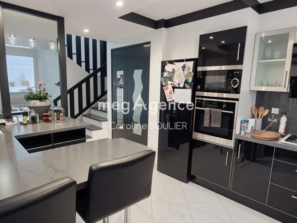 Magnifique maison de 6 pièces de 111m2 