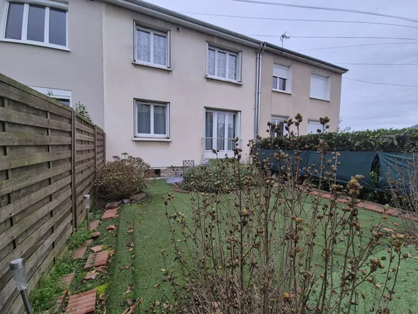 VENTE - MAISON - SABLE-SUR-SARTHE 