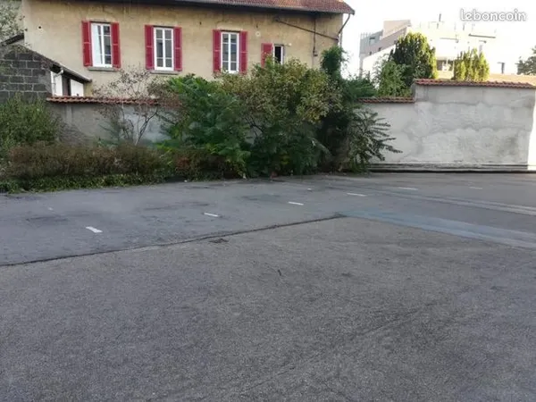 Parking - Garage Location Roanne   22€