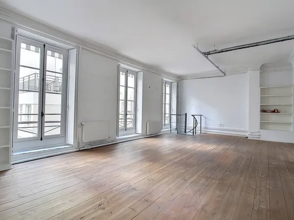 Bureaux 620 m² 
