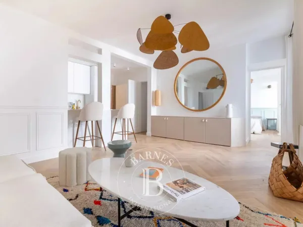 Le service location de la maison BARNES vous présente ce bien : 