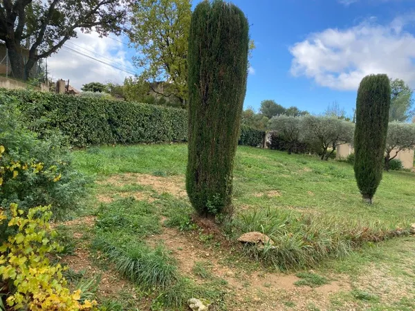 Terrain 530 m² 