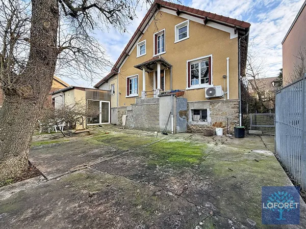 Maison 5 pièces 121 m² 