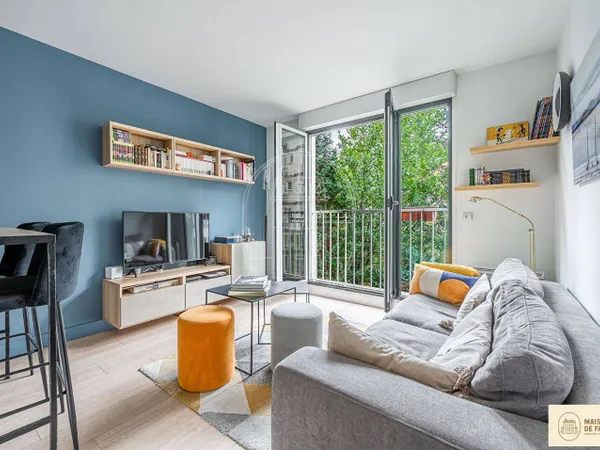 Studio 1 pièce 28 m² 