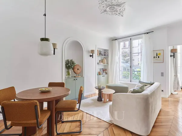 Paris VIe - Pied à terre de deux chambres en plein coeur de Saint Germain des Prés 