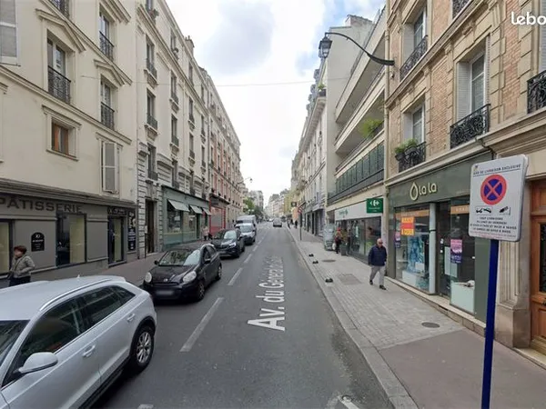 Boutique 140 m² 