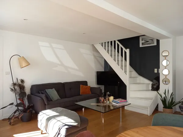 Vends maison rénovée lumineuse 