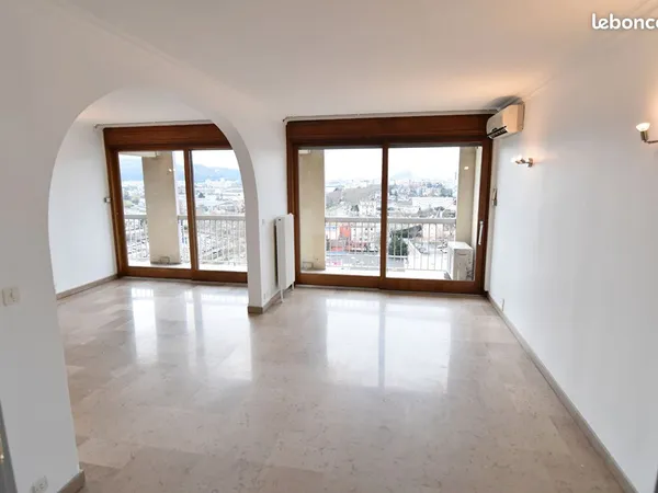 Appartement 5 pièces 111 m² 
