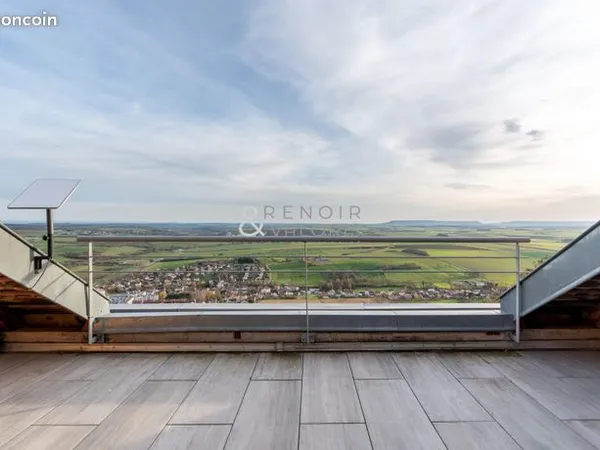 Maison 6 pièces 223 m² 