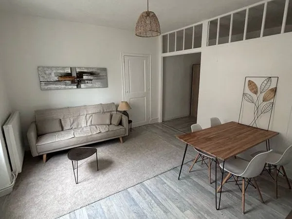 Location Appartement meublé - 45m2 - Europole 