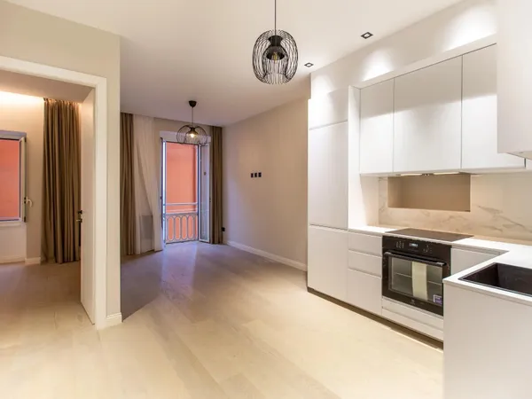 Coeur de Villefranche-sur-Mer, superbe appartement 3 pièces rénové et climatisé 