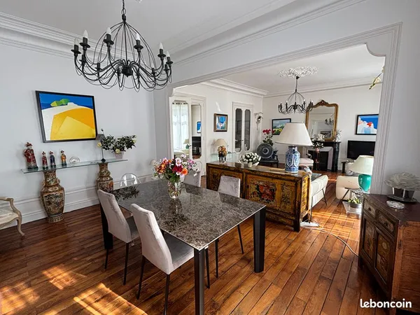 Appartement 6 pièces 153 m² 