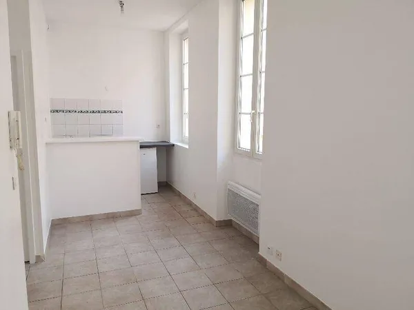 Studio 1 pièce 20 m² 