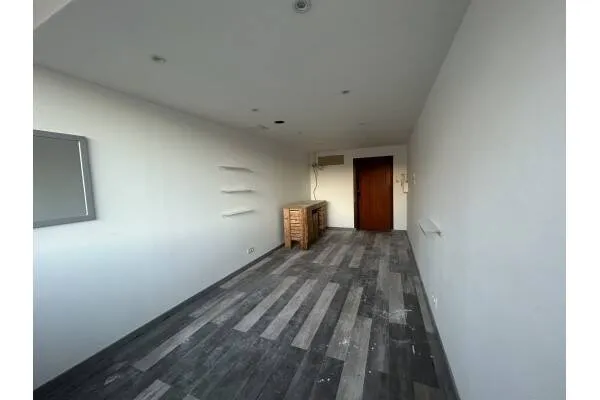 Parking 18 m² 