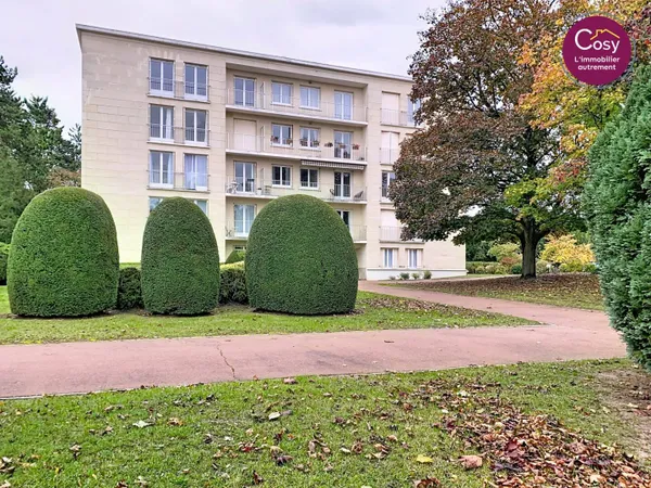 Studio 1 pièce 25 m² 
