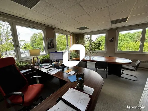 Bureaux 540 m² 