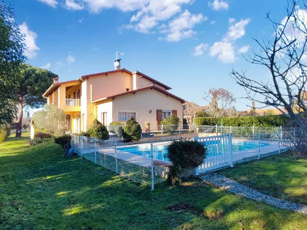Maison individuelle 6 pièces 176 m² 