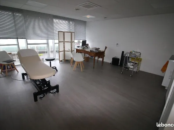 Bureaux 27 m² 