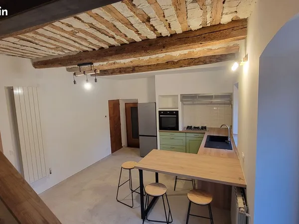 Location maison 100 m2 avec cour et garage 