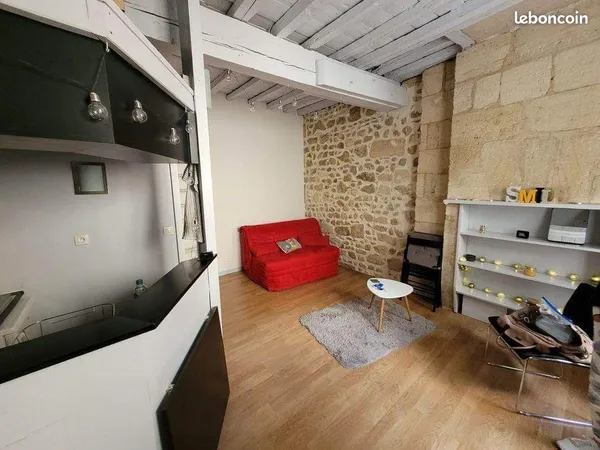 Bordeaux Centre Studio meublé rue Lalande 