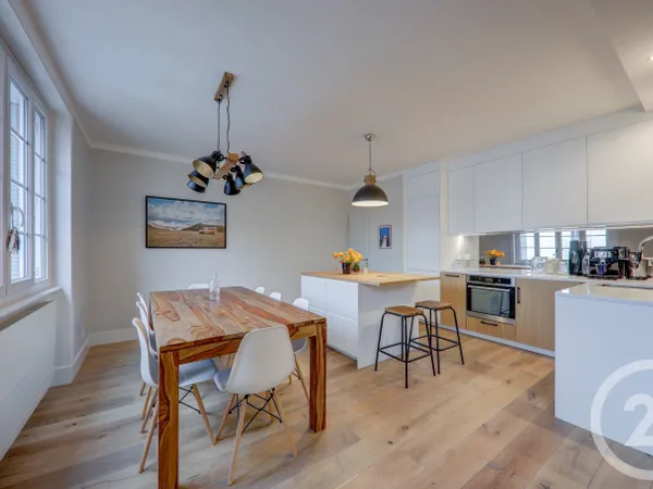 Appartement 4 pièces 103 m² 