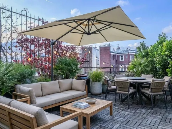 Paris 18e/ Terrasse Butte Montmartre 