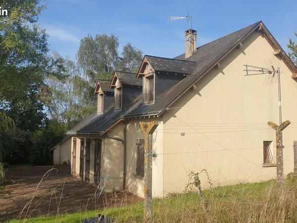 Maison 160 m2 - Plan pied - sur 5000 m2 