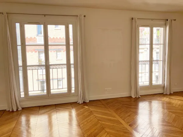Vends appartement potentiel duplex - 81m² 