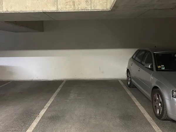Parking 10 m² 