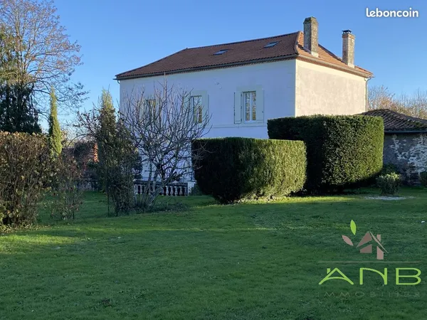 Propriété 7 pièces 206 m² 