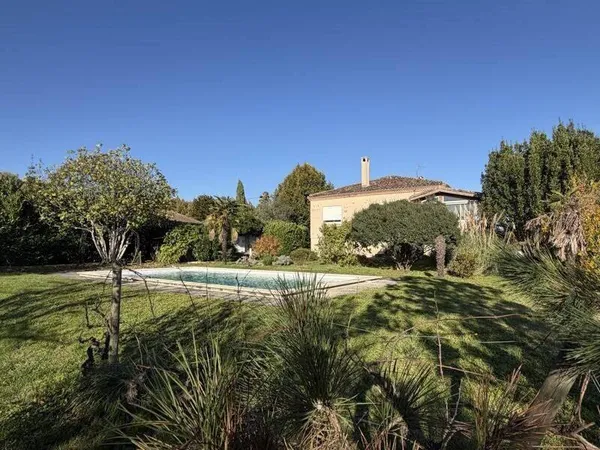 Maison 9 pièces 195 m² 