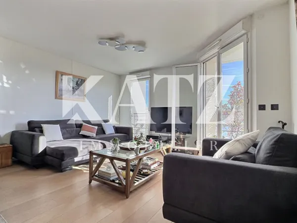 Appartement 4 pièce(s) 93 m2 