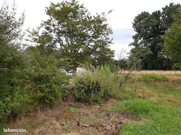 Terrain 680 m² Saint Morillon 