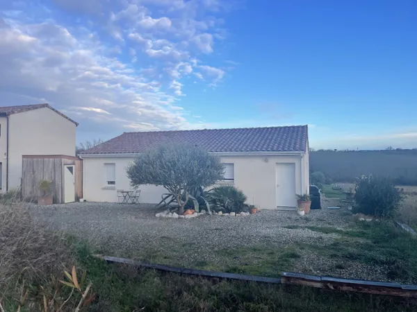 Maison Vente L'Isle-Jourdain 4p 97m² 325000€