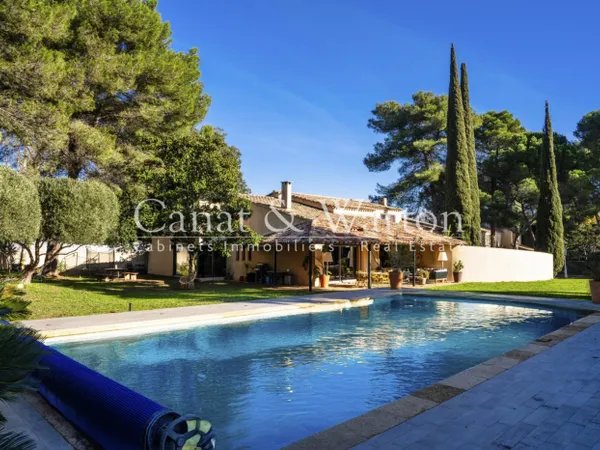 LA SEYNE-SUR-MER JANAS - VILLA D'ARCHITECTE 