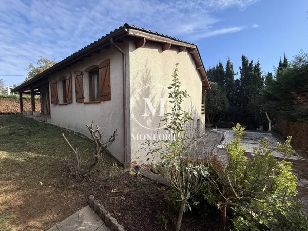 Maison de plain-pied 4 pièces 99 m² 