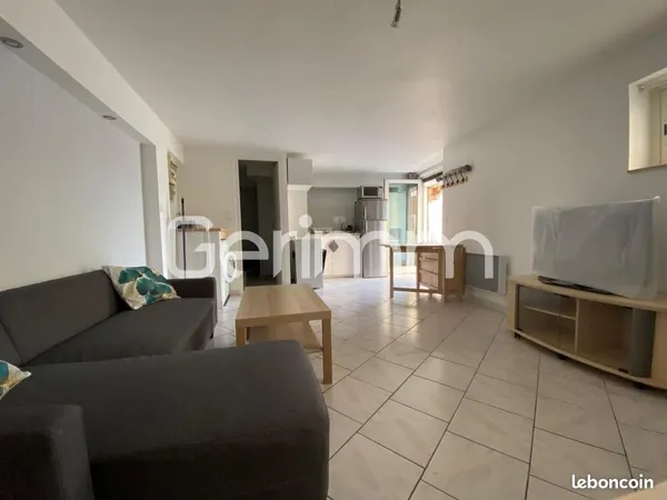 Appartement 1 pièce 28 m² 