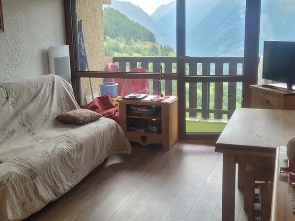 Appartement de charme 29 m² entièrement rénové - Vue sur la Meije - Auris-en-Oisans 