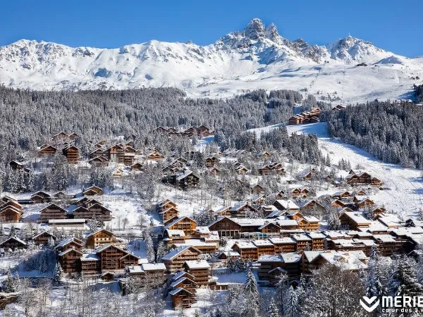 MERIBEL - EXCEPTIONNEL APPARTEMENT SKIS AUX PIEDS 
