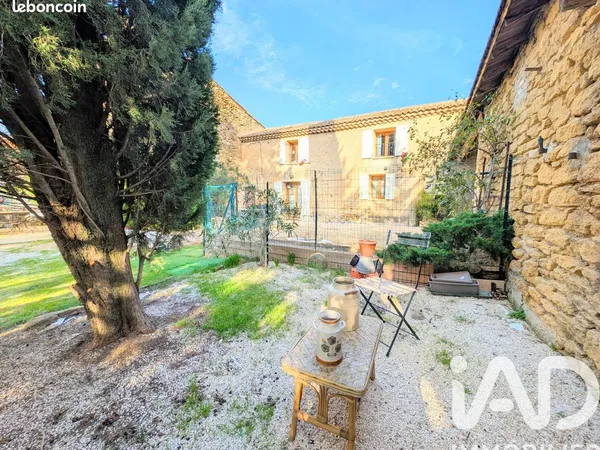 Propriété 4 pièces 83 m² 