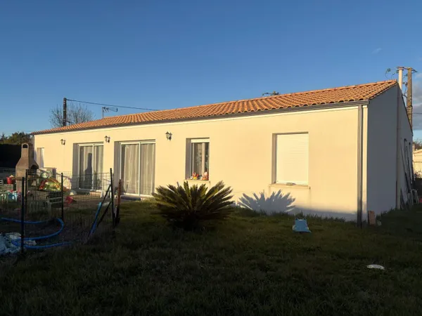 Maison de plain-pied 4 pièces 95 m² 