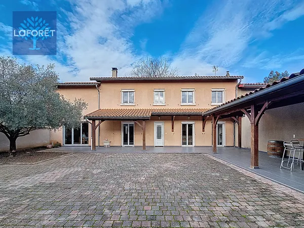 Maison 6 pièces 181 m² 