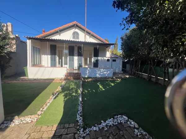 TOULON OUEST- Maison indépendante T3 -TERRASSE-GARAGE-JARDIN 