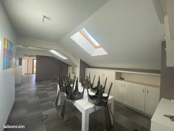 Appartement 3 pièces 77 m² 