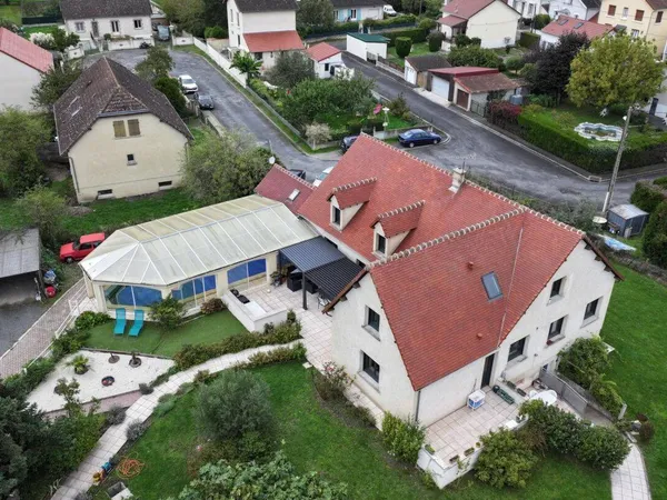 Maison 9 pièces 280 m² 