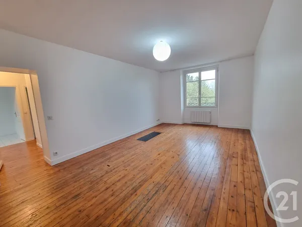 Appartement 4 pièces 81 m² 