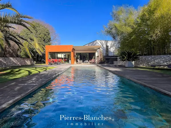 Villa d'architecte 6 pièces 220 m² 